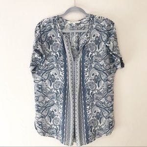Max Studio blue grey prints top